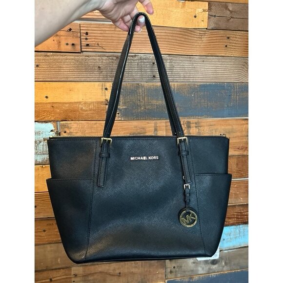 Michael Kors Charlotte tote (10x15) large black tote - Picture 1 of 10